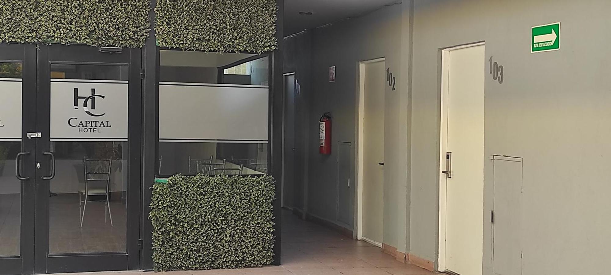 Capital Hotel モンクローバ エクステリア 写真