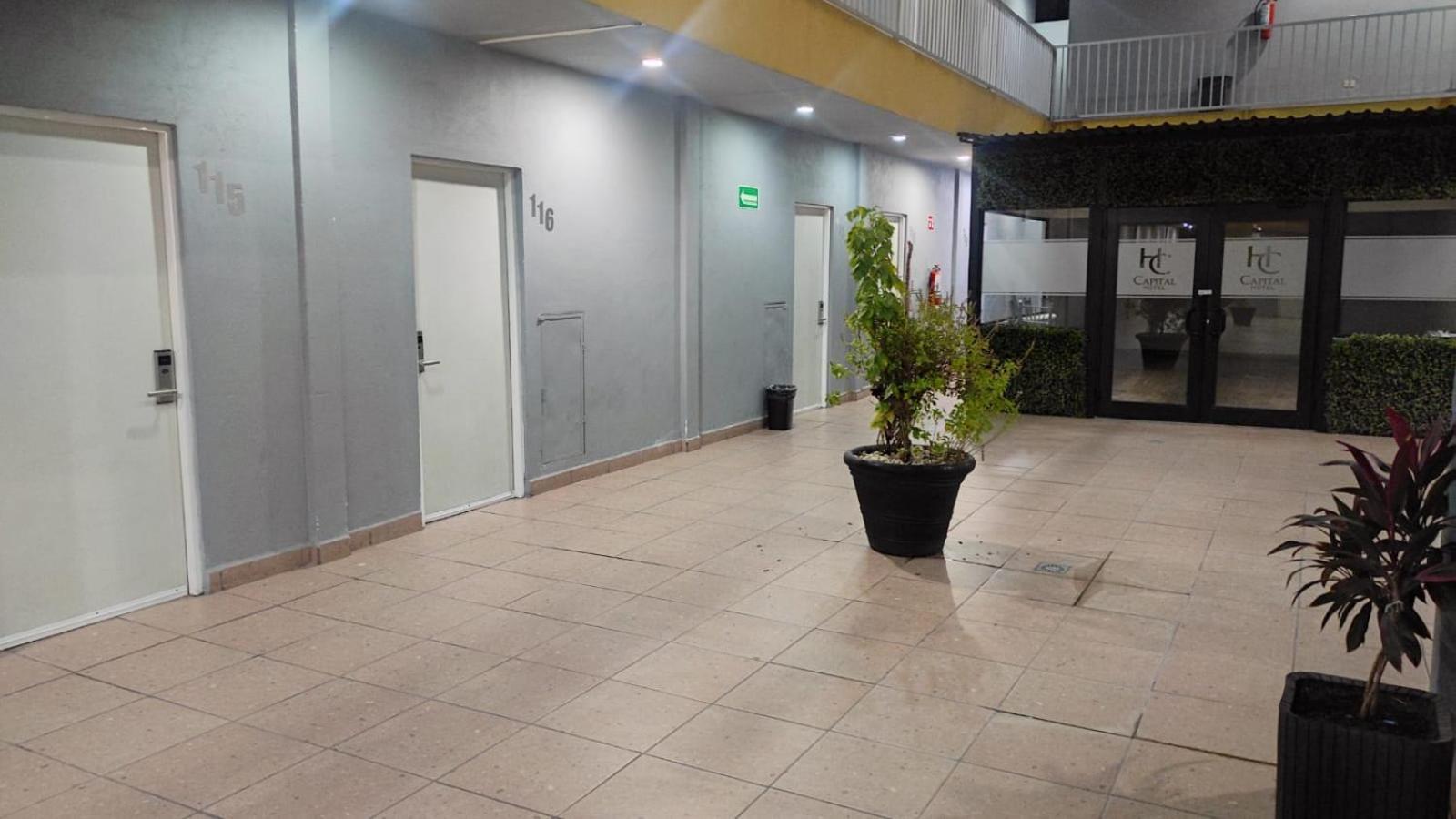 Capital Hotel モンクローバ エクステリア 写真